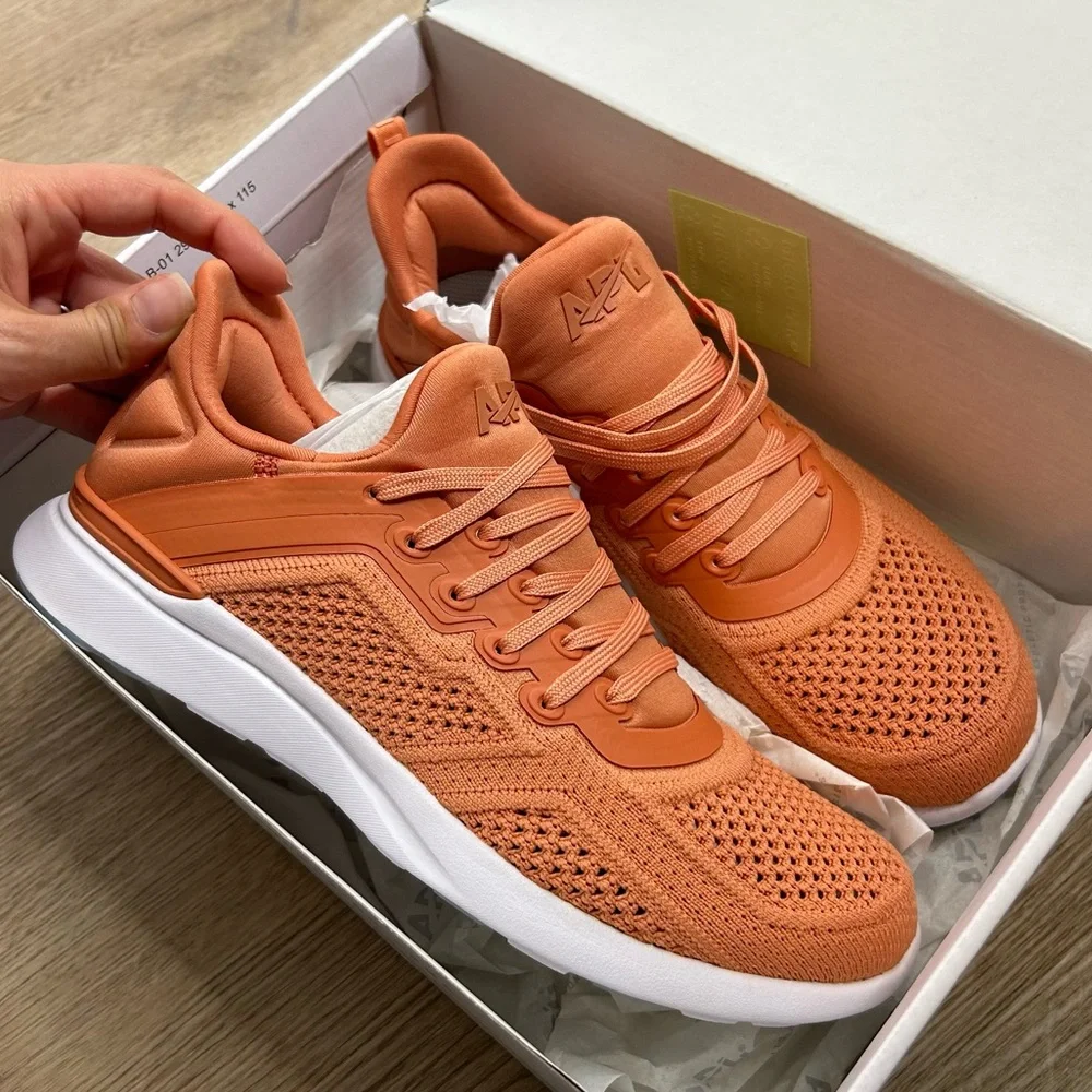 NEW APL Techloom Tracer Lace Up Sneaker in Terracotta White 7.5